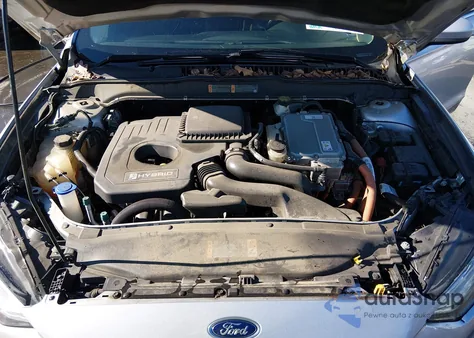 2017 Ford Fusion Hybrid Se z USA, uszkodzony, nr VIN 3FA6P0LU8HR260507